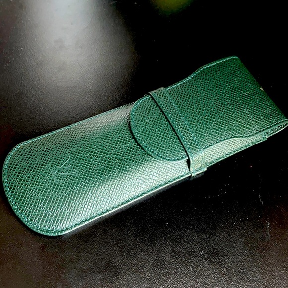 Louis Vuitton Dark Green Epi Leather Glasses Case - Picture 1 of 8